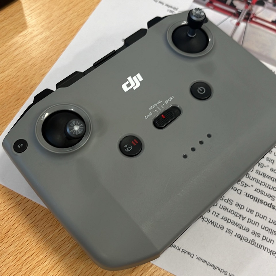 dji controller